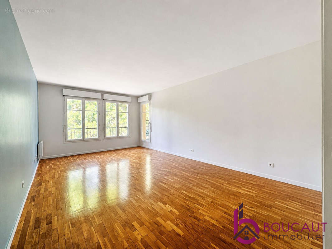 Appartement à LE PLESSIS-ROBINSON