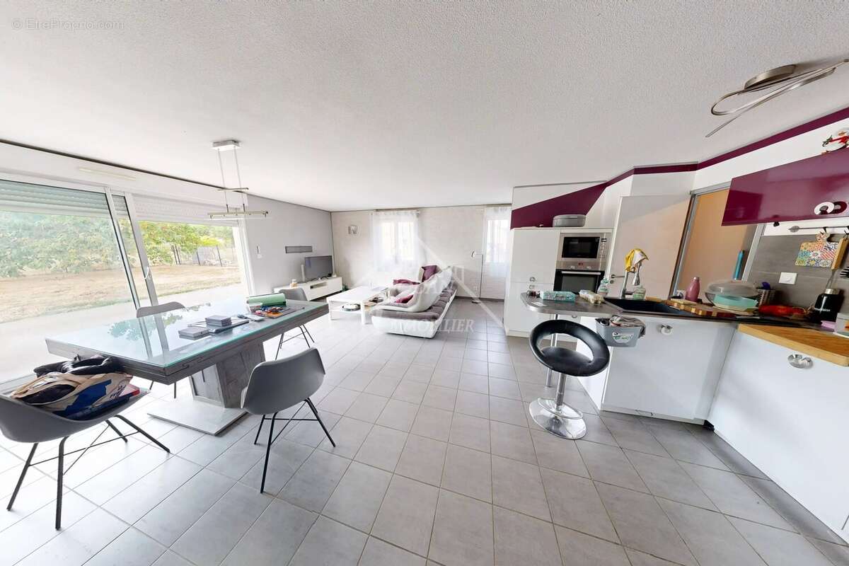 Maison de plain-pied 120 m² - photo 6