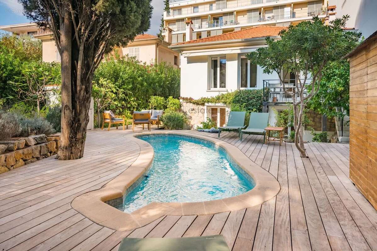 Cannes - villa belle epoque renovee - calme et proximite centre - photo 23