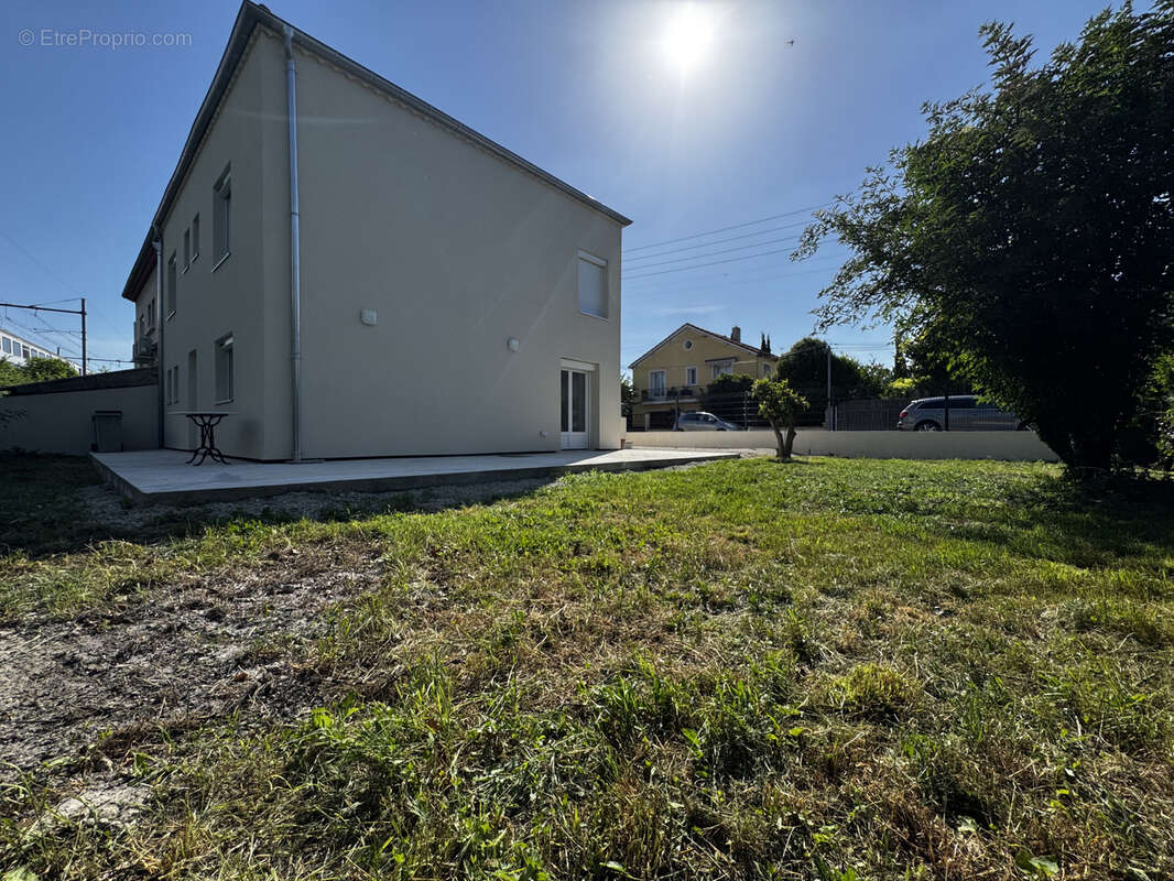 Maison à BOURG-LES-VALENCE