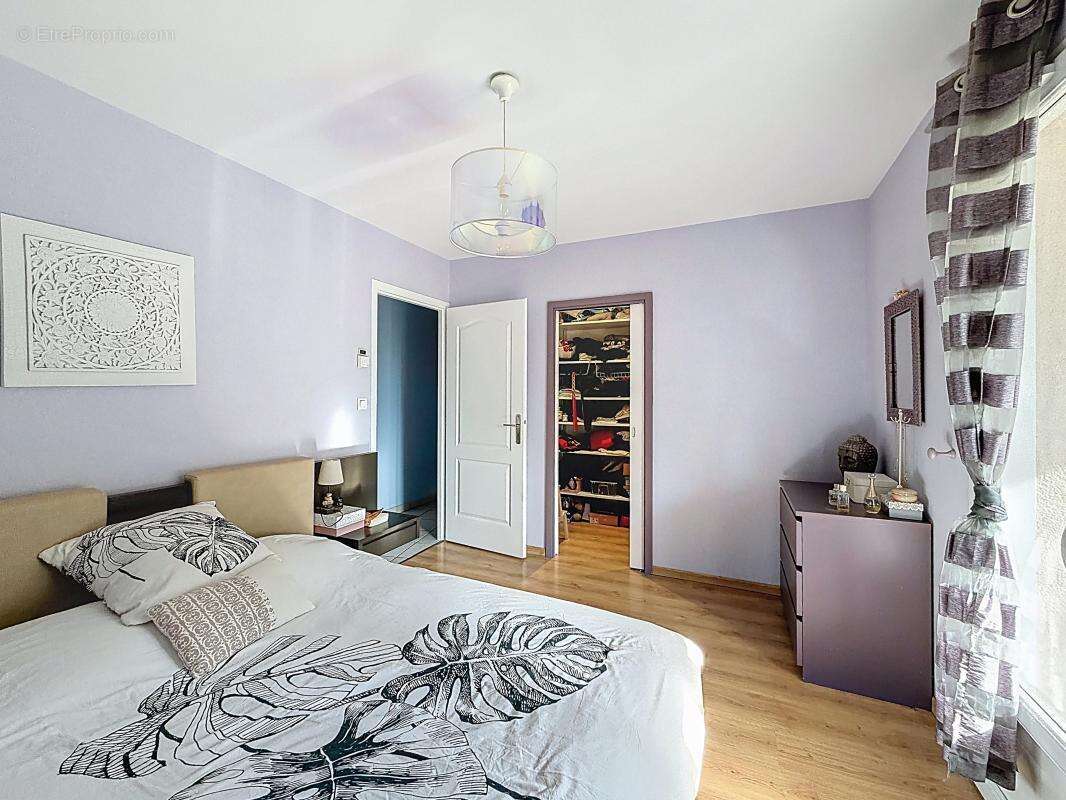 Maison à SAINT-MARTIN-LA-PLAINE