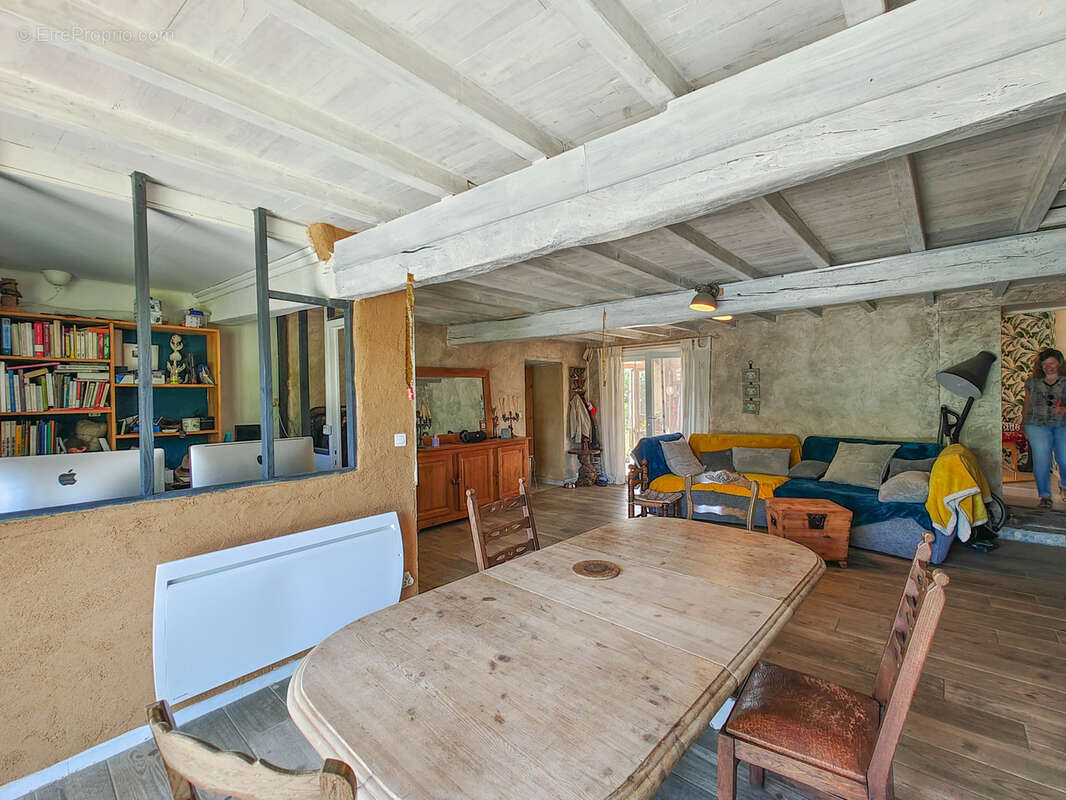 Maison à TERREBASSE