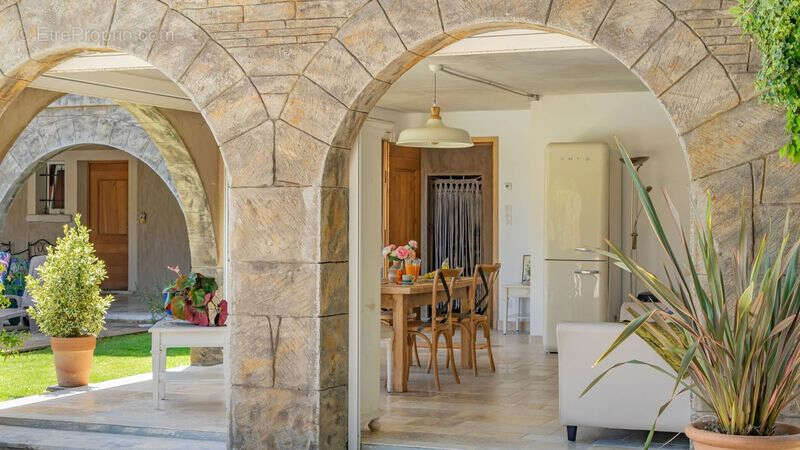 Appartement à LA GAUDE