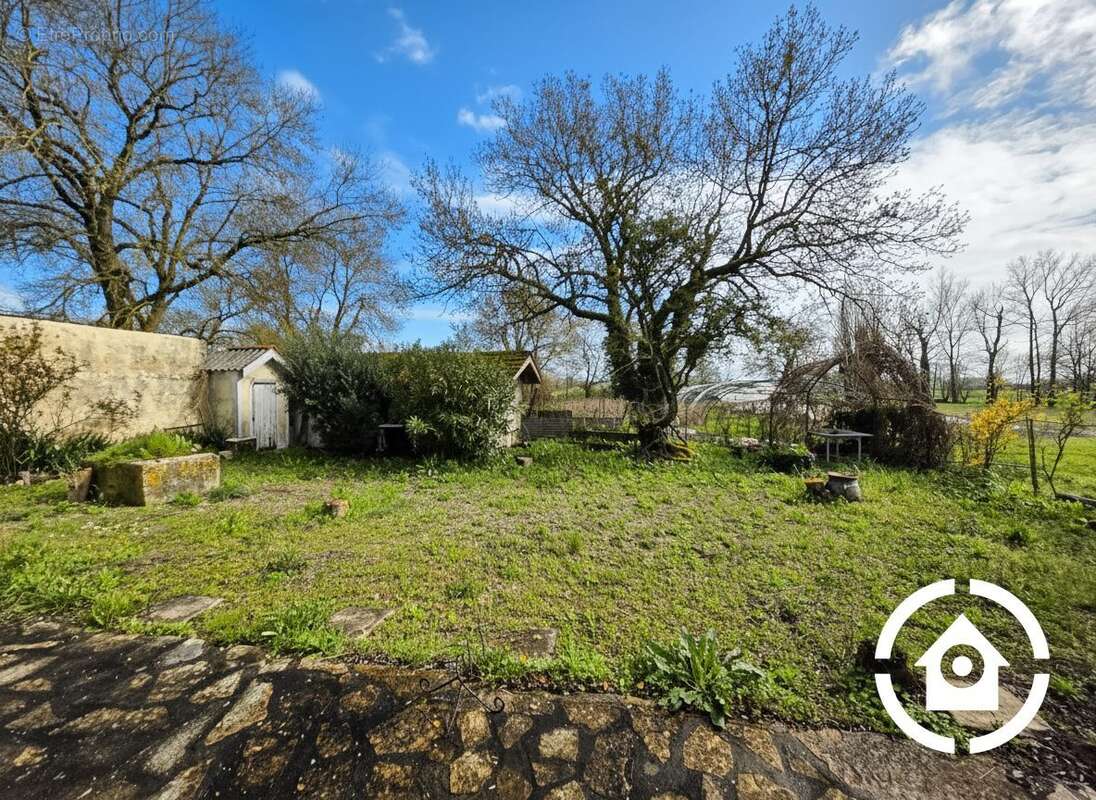 Maison 240 m² à Sainte-Lheurine  - photo 3