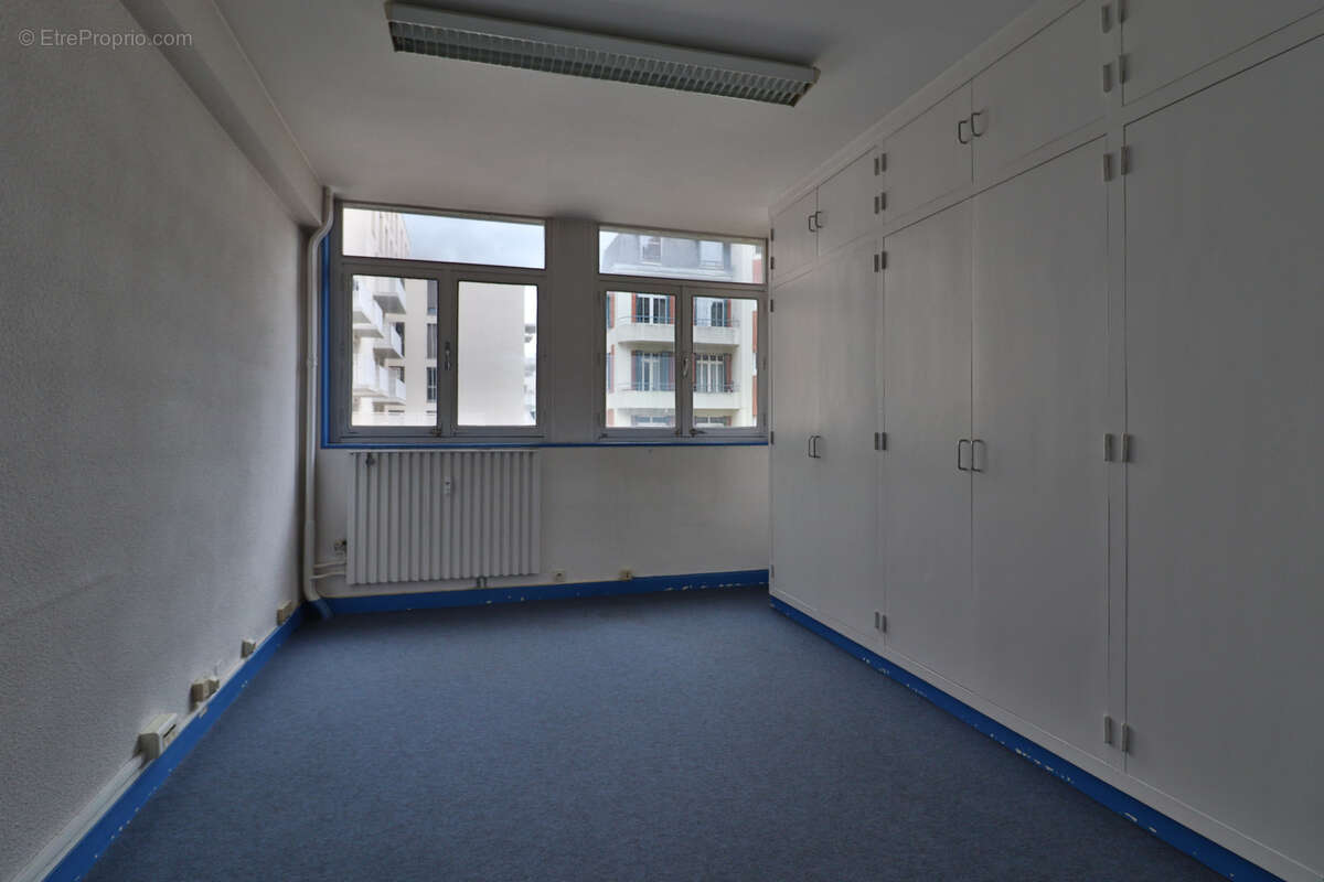 Commerce 81 m² à Troyes  - photo 2