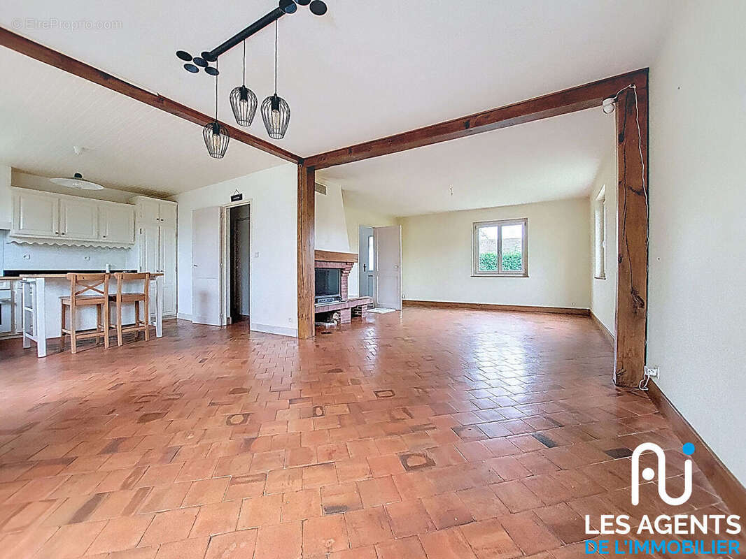 Maison à OUZOUER-LE-MARCHE