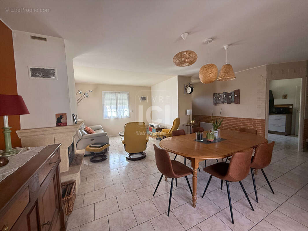 Maison Frossay avec dépendances et gîtes rapport locatif - photo 2