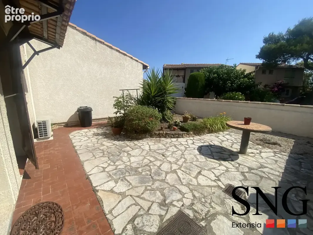Maison 5 pièces 97 m² à vendre à Port-De-Bouc (13118) - photo 2