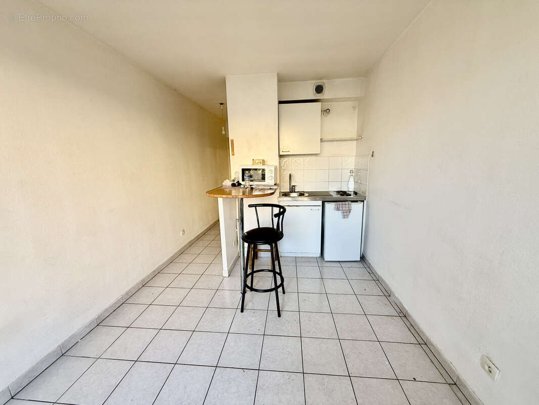 Appartement à MARSEILLE-5E