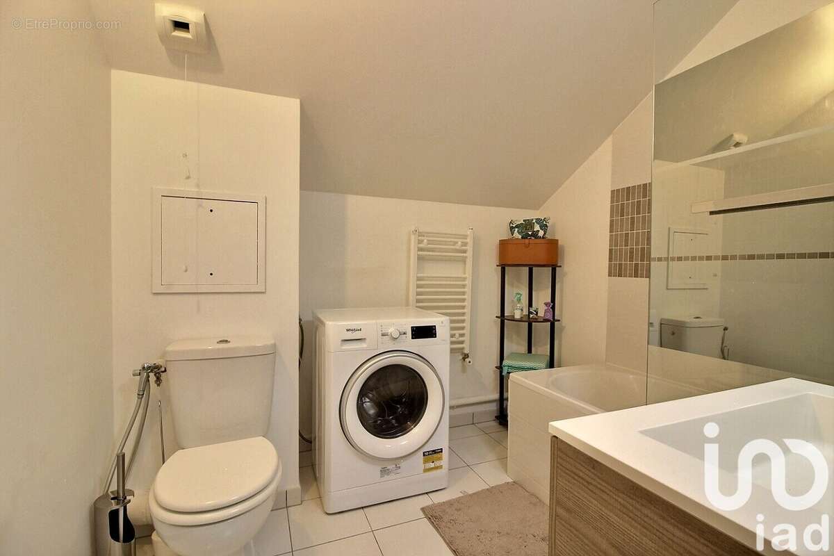 Photo 8 - Appartement à VILLENEUVE-LE-ROI