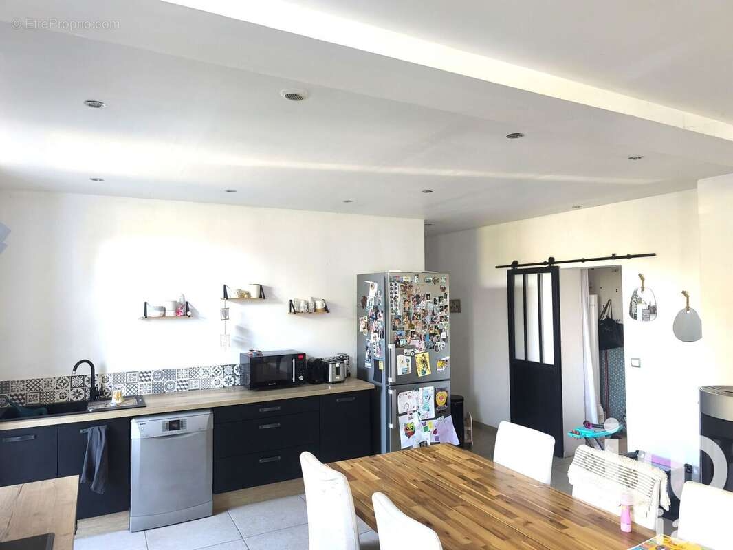 Maison 145 m² à Montlieu-La-Garde  - photo 5