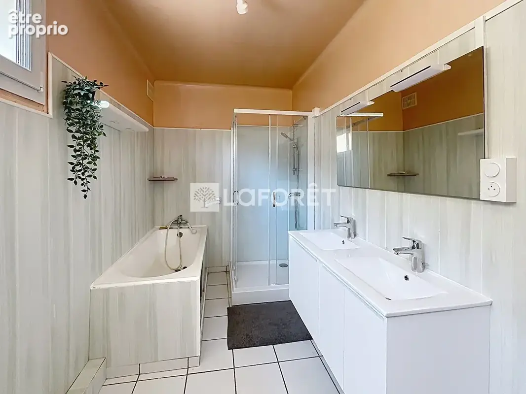 Maison/immeuble Guer 10 pièce(s) 280 m2 - photo 16