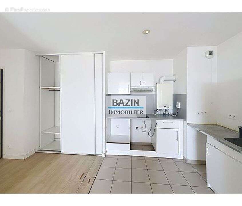 Appartement à SAINTE-GENEVIEVE-DES-BOIS