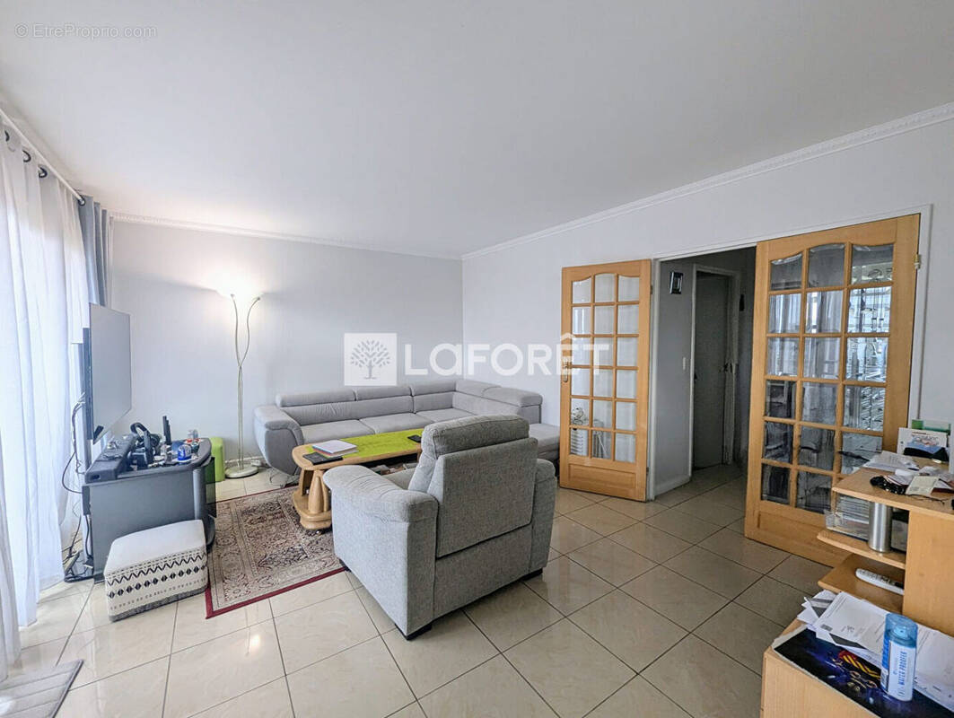 Appartement à SARCELLES