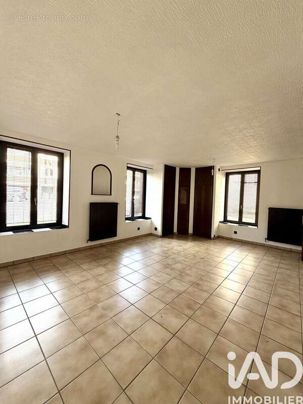 Photo 4 - Appartement à ARS-SUR-MOSELLE