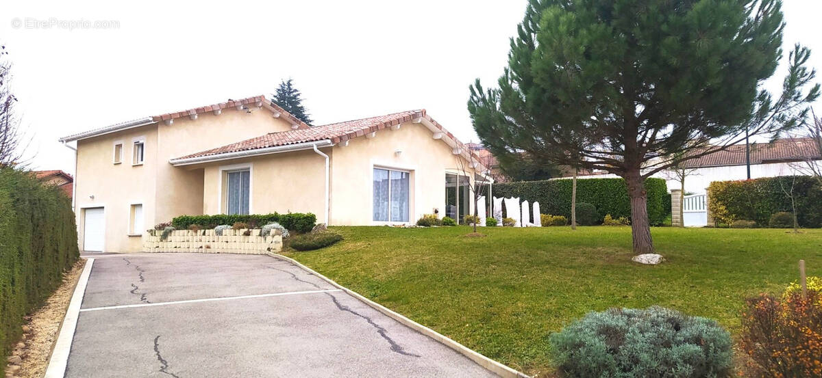 Maison à HAUTERIVES