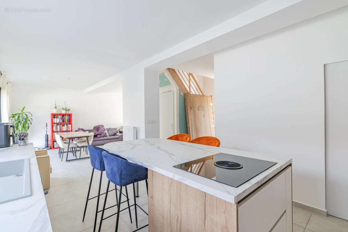 Maison de 5 pièces de 127 m² à Choisy-le-Roi - photo 3