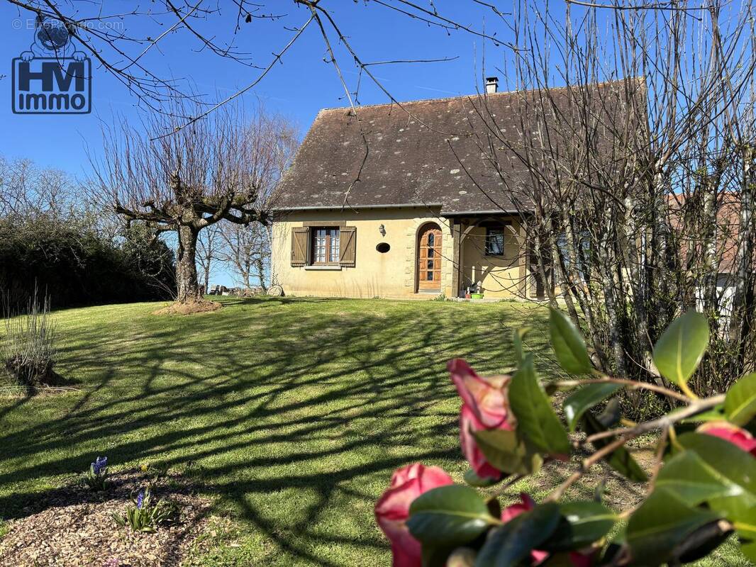 n°1 - Maison à ANGOISSE