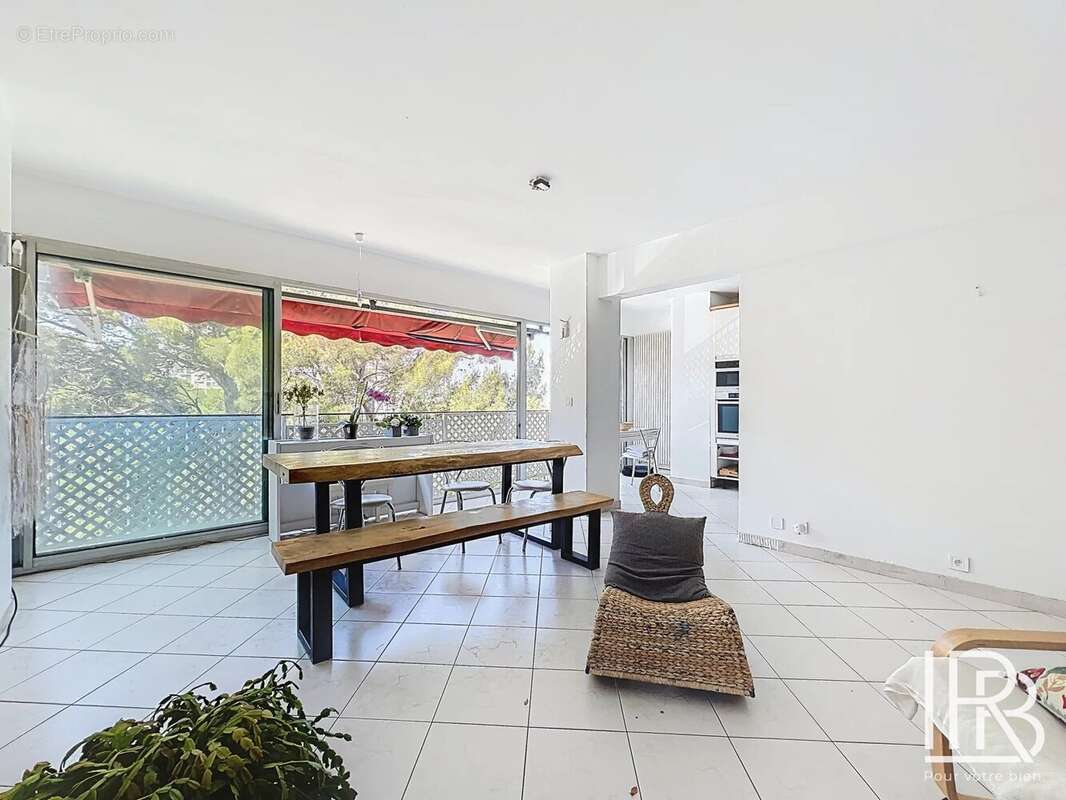 Appartement à MARSEILLE-9E