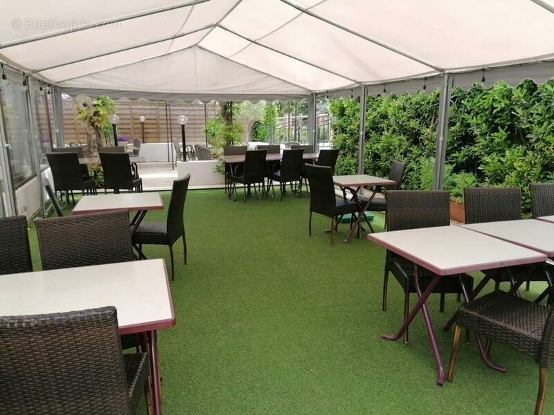 Commerce à PONT-SAINT-ESPRIT