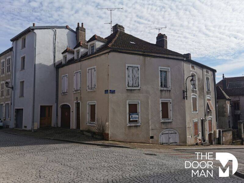 Maison à BOURBONNE-LES-BAINS