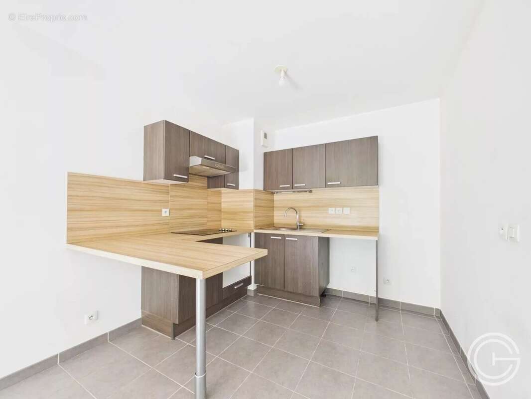 Appartement 2 pièces + Parking - Corniche Fleurie NICE - photo 4