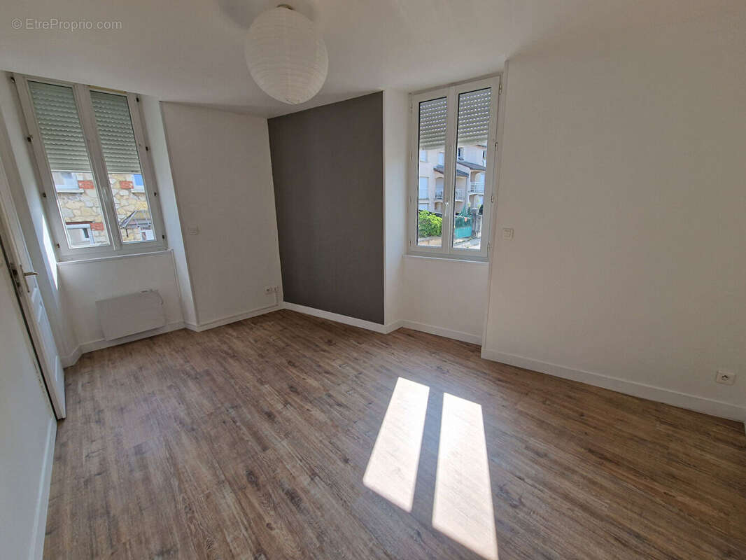 Appartement Oyonnax 2 pièce(s) 39.15 m2 - photo 4