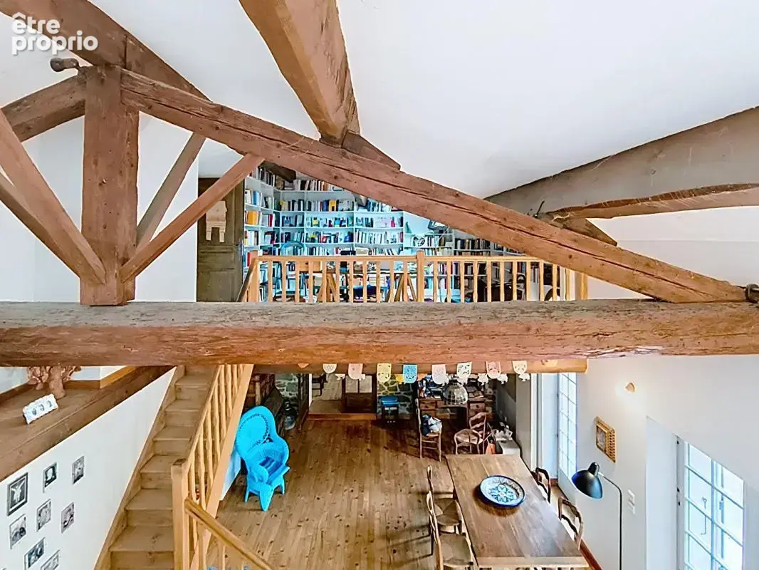 10 Mns Carcassonne - Ancienne longère de 240 m² avec séjour de 55 m², 178 m² d'annexes et terrain de plus de 3 000 m² - photo 10