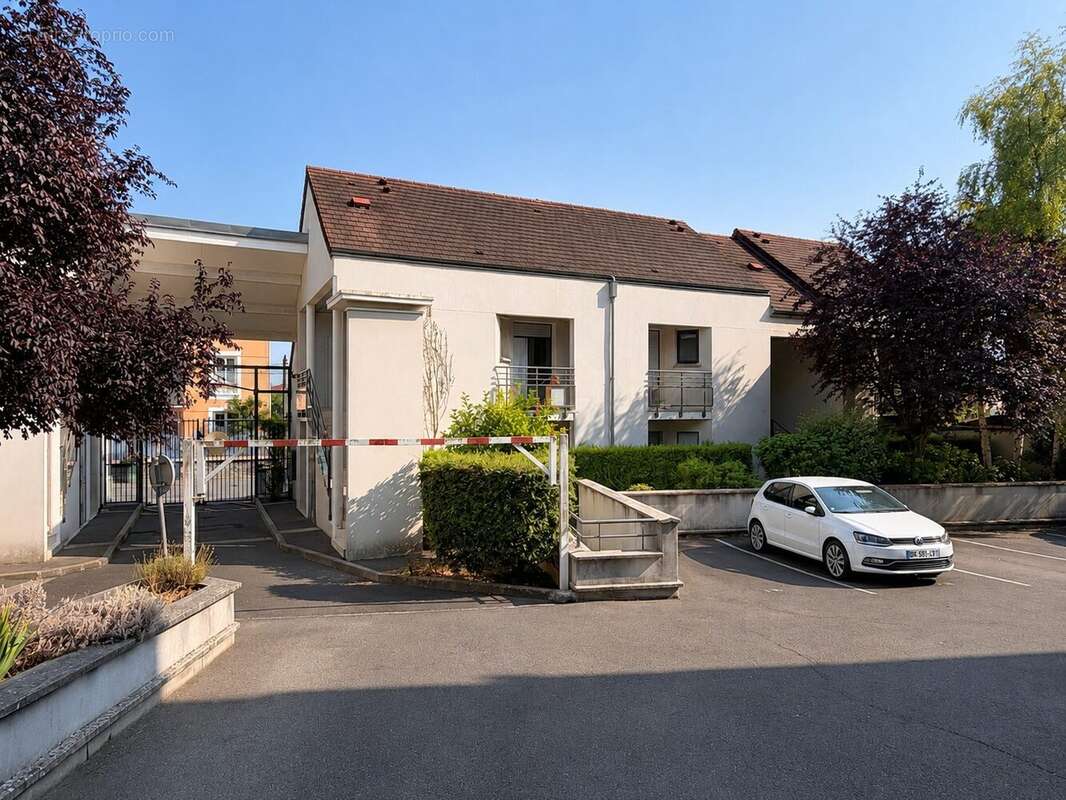 Appartement 45 m² à Savigny-Sur-Orge  - photo 2