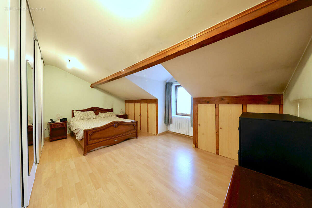 Maison à CORBEIL-ESSONNES