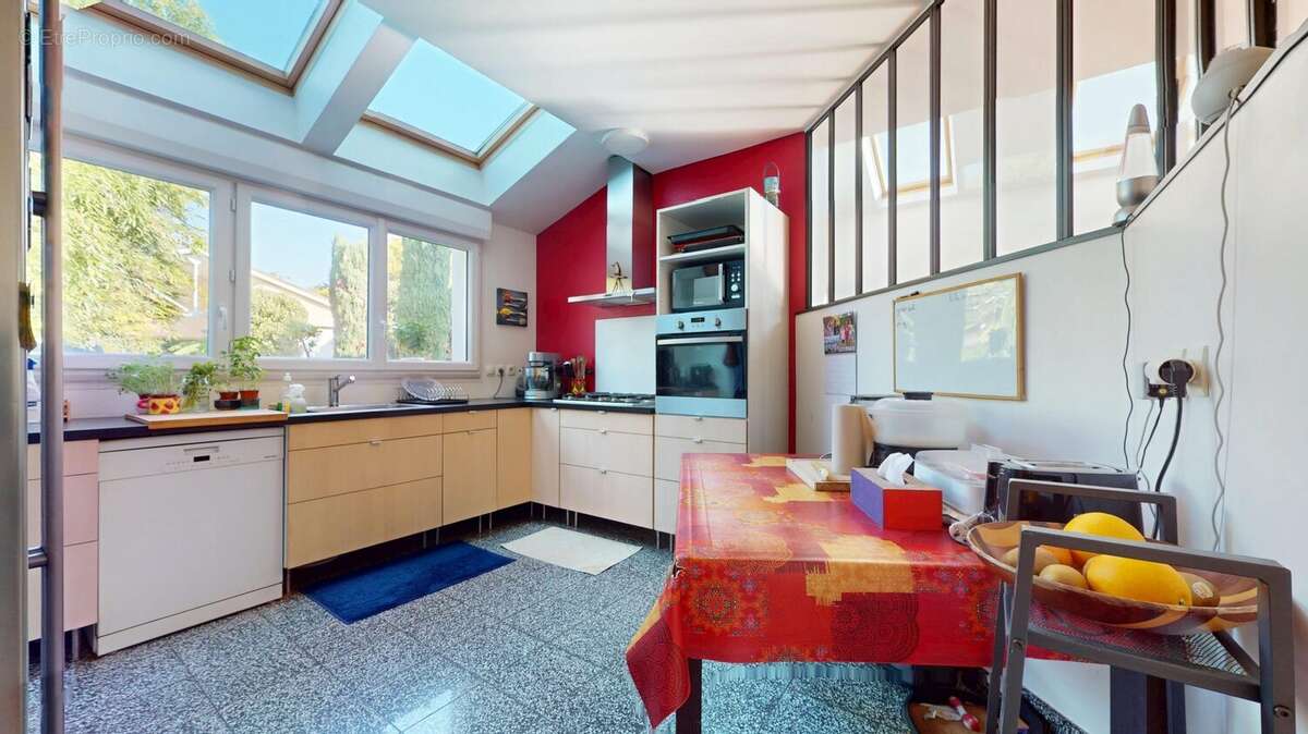 Maison à SAINT-MAUR-DES-FOSSES