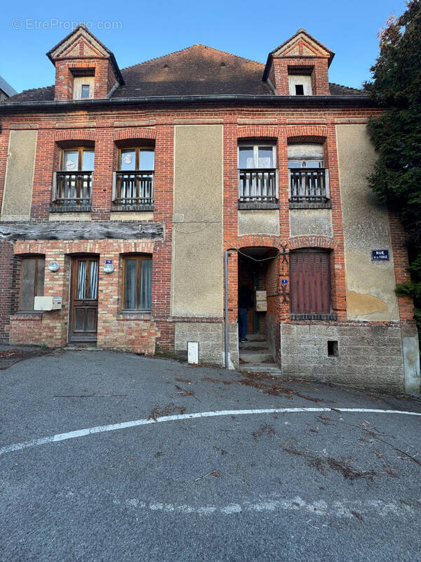 Appartement à MOULINS-LA-MARCHE