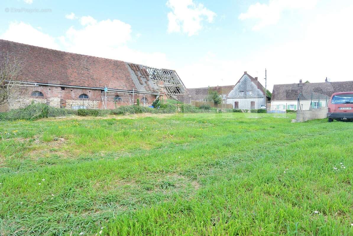 DSC_0282 - Terrain à VOVES