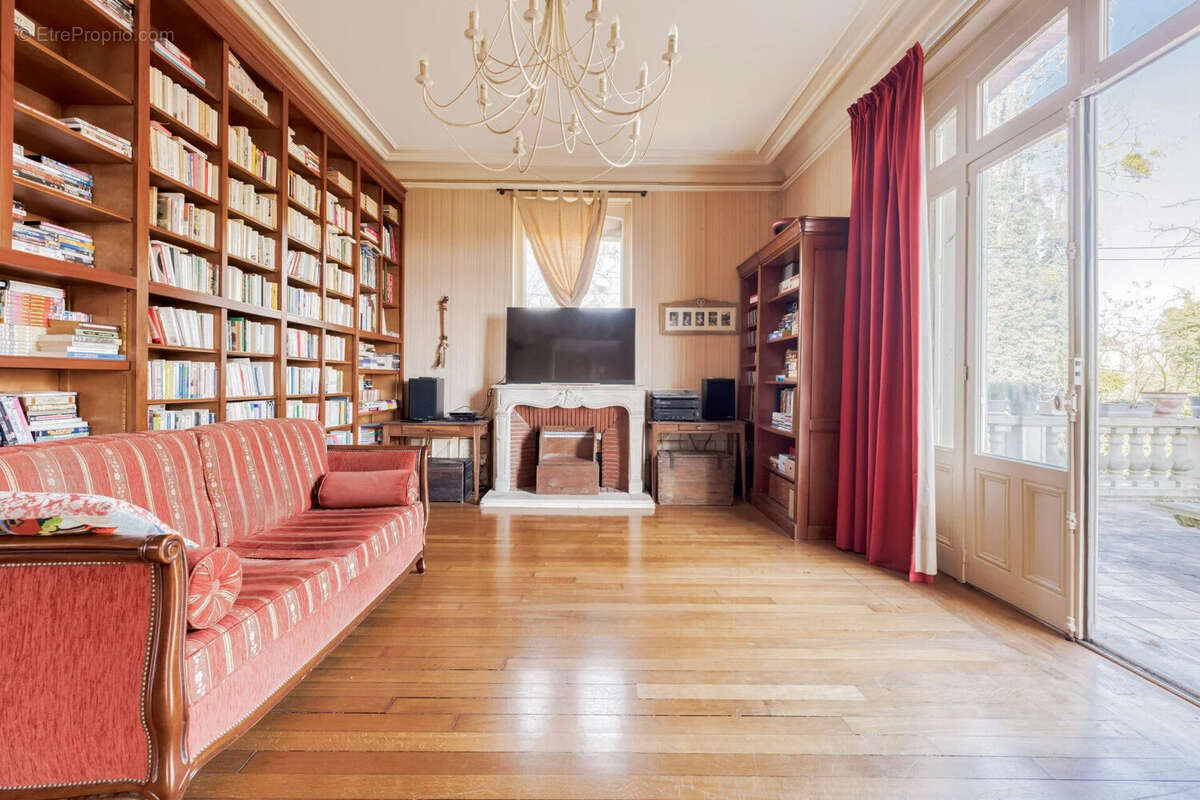 Maison 246 m² à Meaux  - photo 5