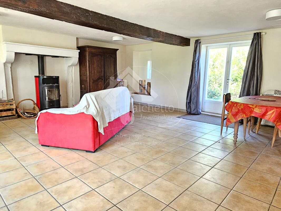 Maison à JALIGNY-SUR-BESBRE