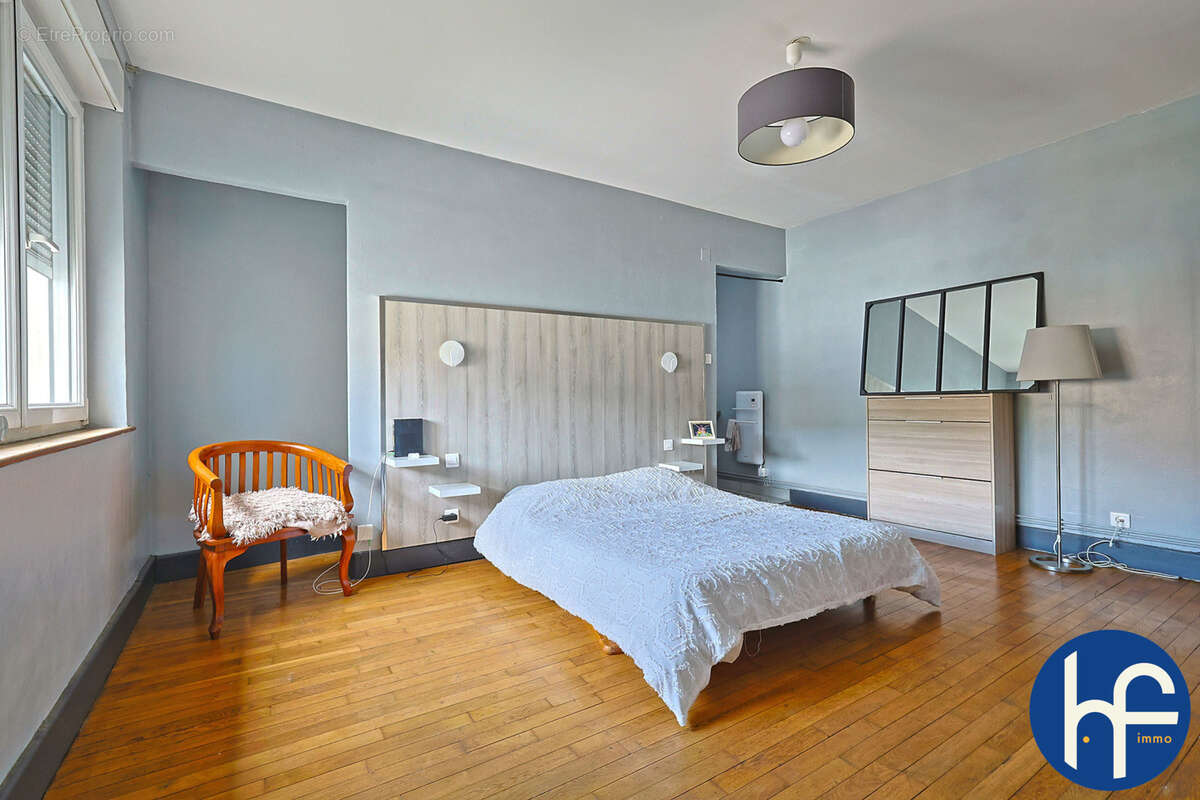 RARE À ESSEY-LÈS-NANCY EN EXCLUSIVITÉ : Maison de caractère • 183 m2 • Jardin privatif - photo 5