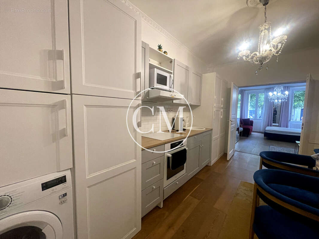 Appartement à VERSAILLES