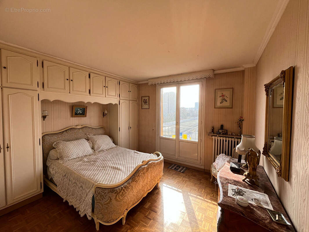 Appartement à AUBERVILLIERS