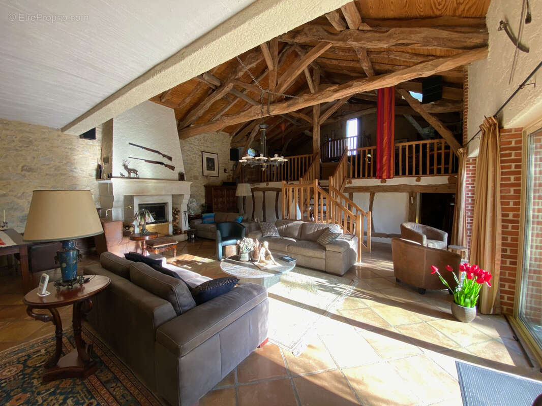 Maison à PESCADOIRES