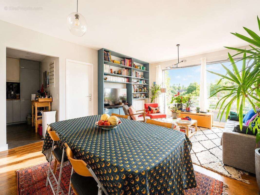 Appartement à FONTENAY-SOUS-BOIS