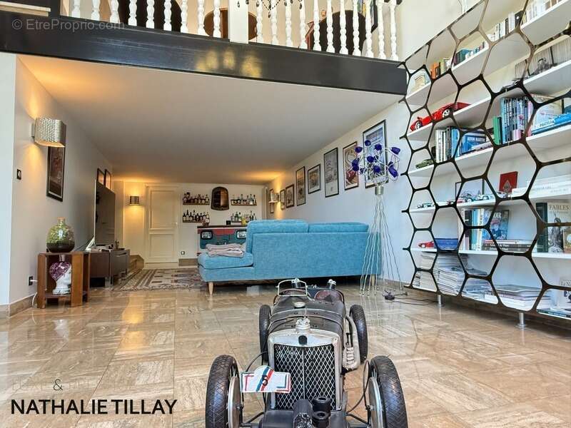 Maison à SAINT-PRYVE-SAINT-MESMIN