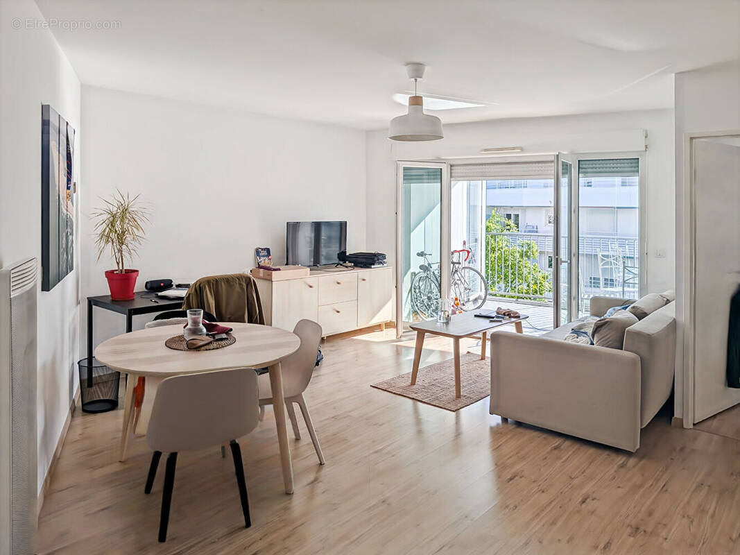 Appartement à BORDEAUX