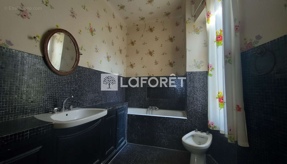 Maison à VILLENEUVE-LES-AVIGNON