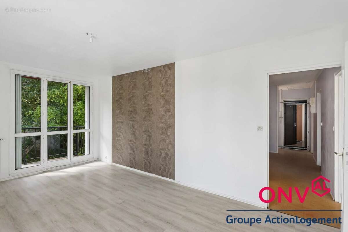Appartement 4 pièces– Corbeil-Essonnes (Réf. 0026C91-L082) - photo 2