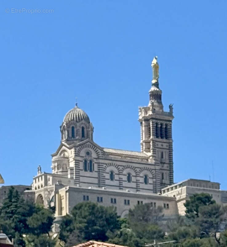 Appartement à MARSEILLE-6E