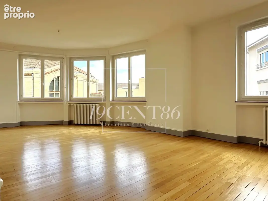Photo Appartement à Oullins au prix de 325 000€