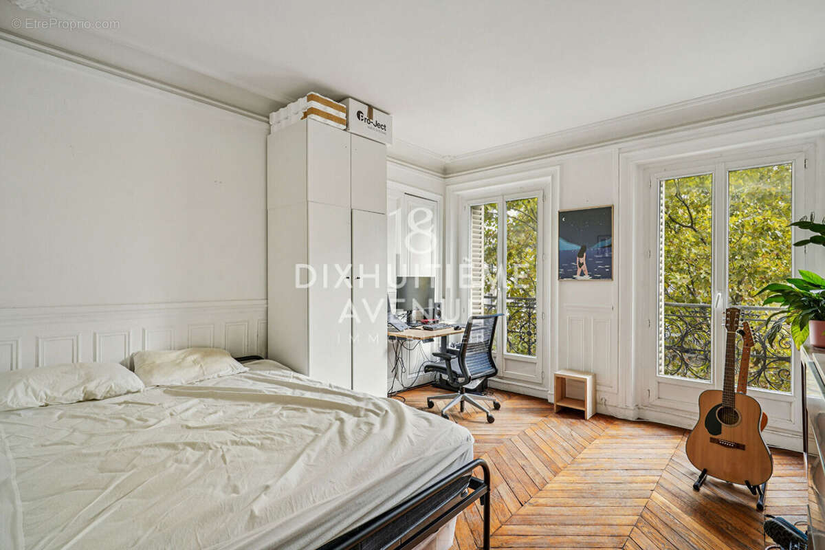 Appartement à PARIS-18E