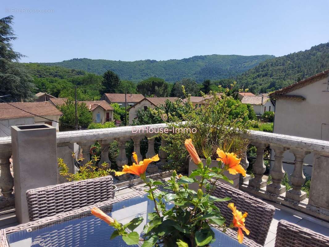 Maison à MOLIERES-SUR-CEZE