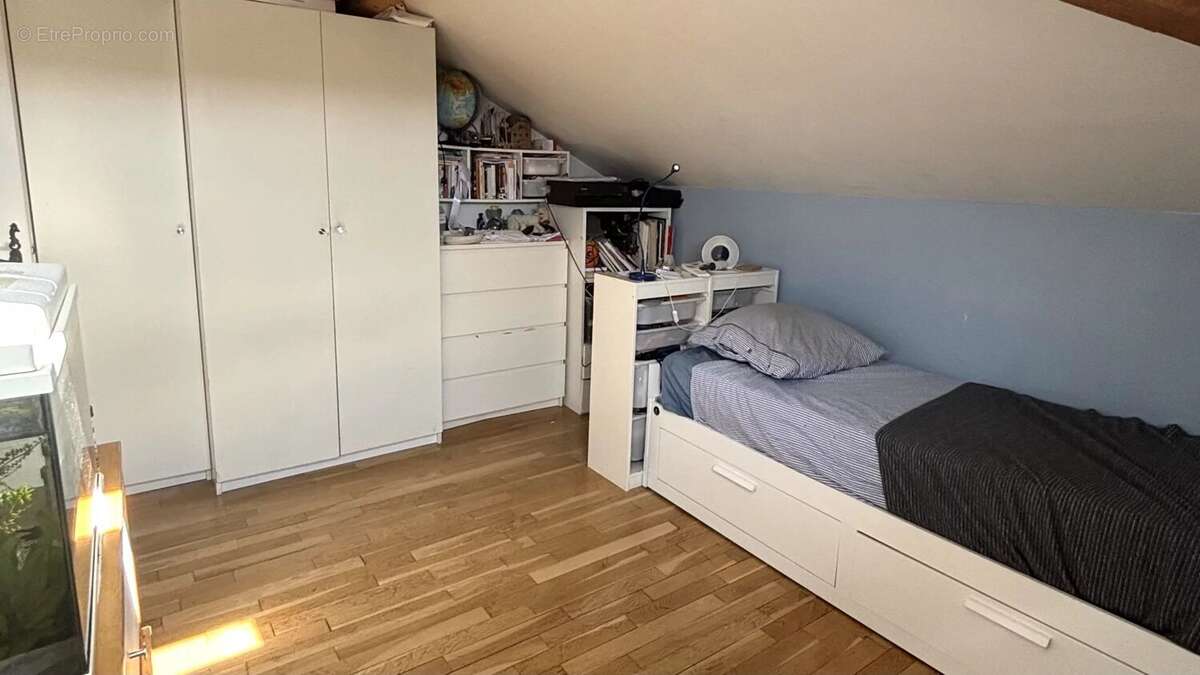 Appartement à VALLAURIS