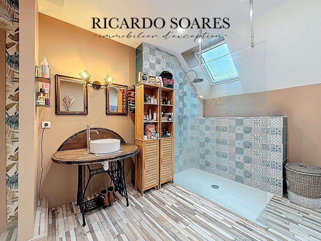 Appartement à ESTREES-SAINT-DENIS